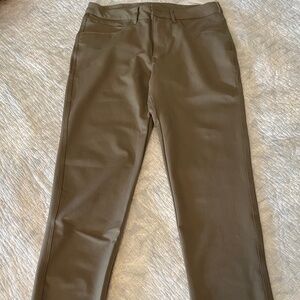 Men’s Lightweight Olive Green Performance Wear Pants